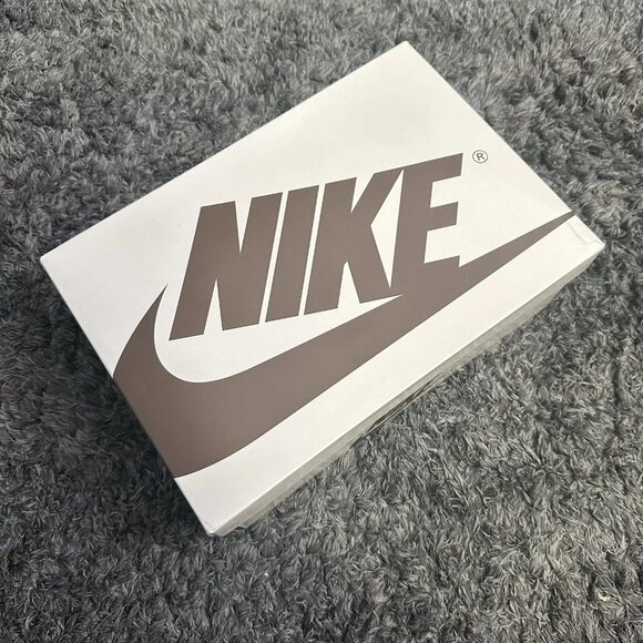 Nike Air Jordan 1 Low OG SP Travis Scott Dark Mocha Men\'s DM7866-202 BNIB main image 4